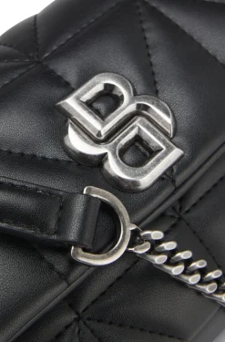 Kleine gesteppte Umhängetasche mit Double-B-Monogramm