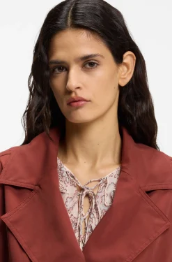 Kurze Trenchjacke mit Gürtel