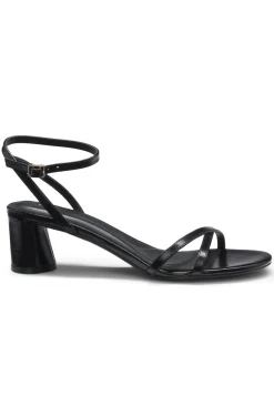 Ledersandalen mit Blockabsatz und Riemchen