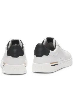 Ledersneakers mit kontrastfarbenen Logos