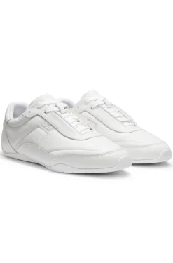 Ledersneakers mit Logo-Detail
