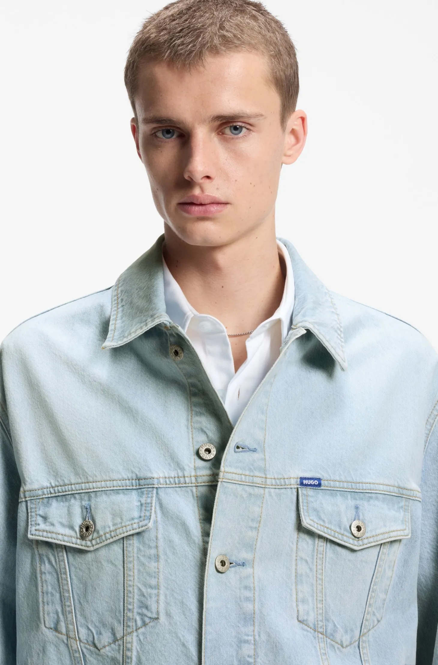 Loose-Fit Jacke aus Denim in Vintage-Blau