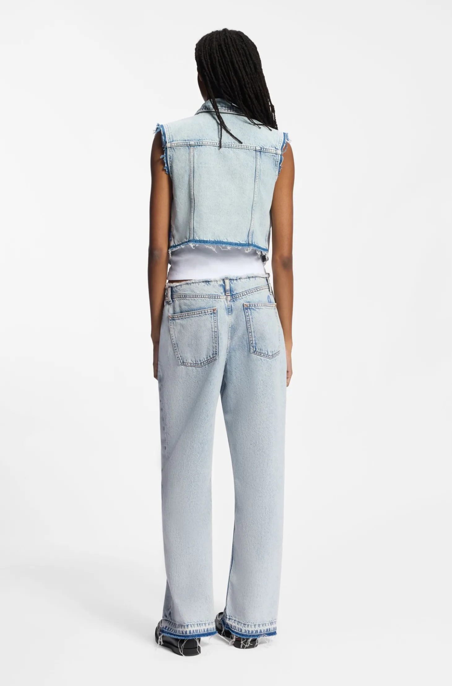 Loose-Fit Jeans aus festem hellblauem Denim