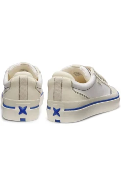 Lowtop Sneakers mit blauer Sohlen-Linie