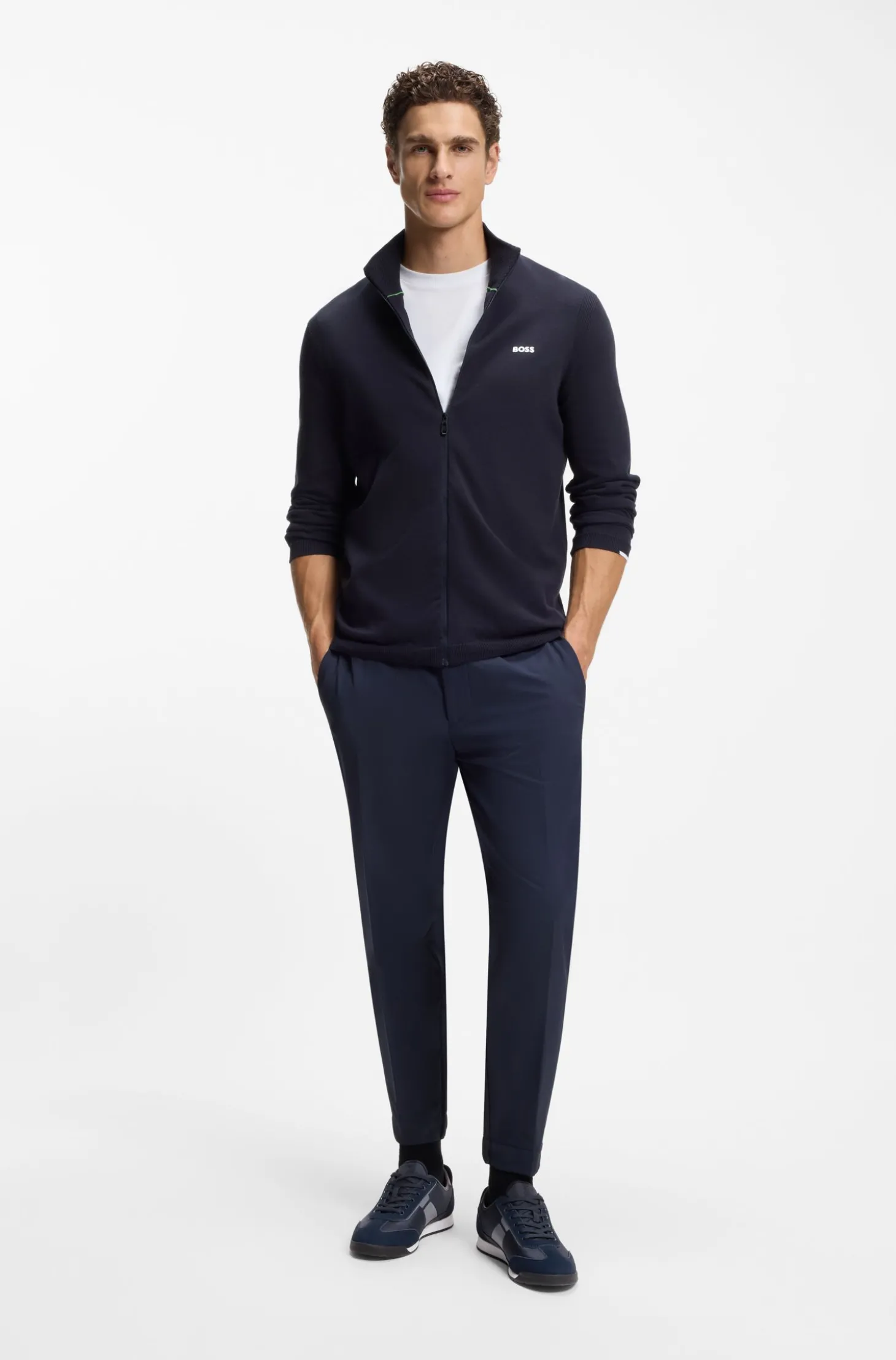 Lowtop Sneakers mit strukturierten Details