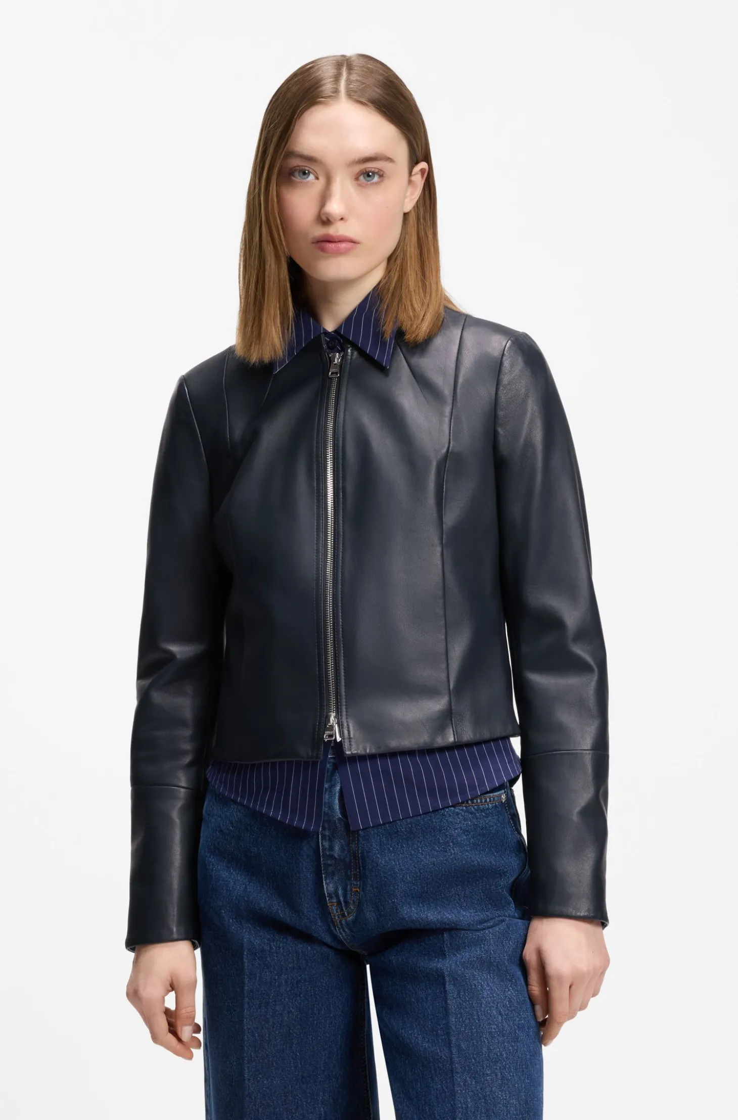 Lässige Slim-Fit Lederjacke mit Stehkragen