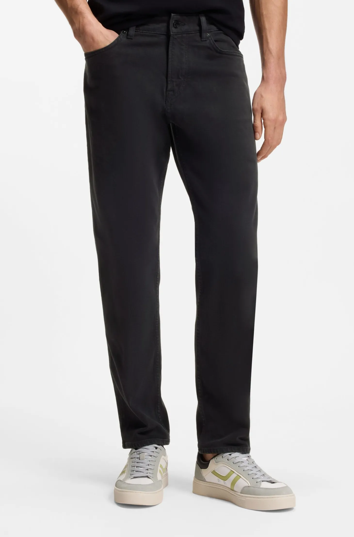 Maine Regular-Fit Jeans aus bequemem Stretch-Denim