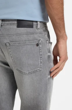 Maine Regular-Fit Jeans aus bequemem Stretch-Denim in Grau