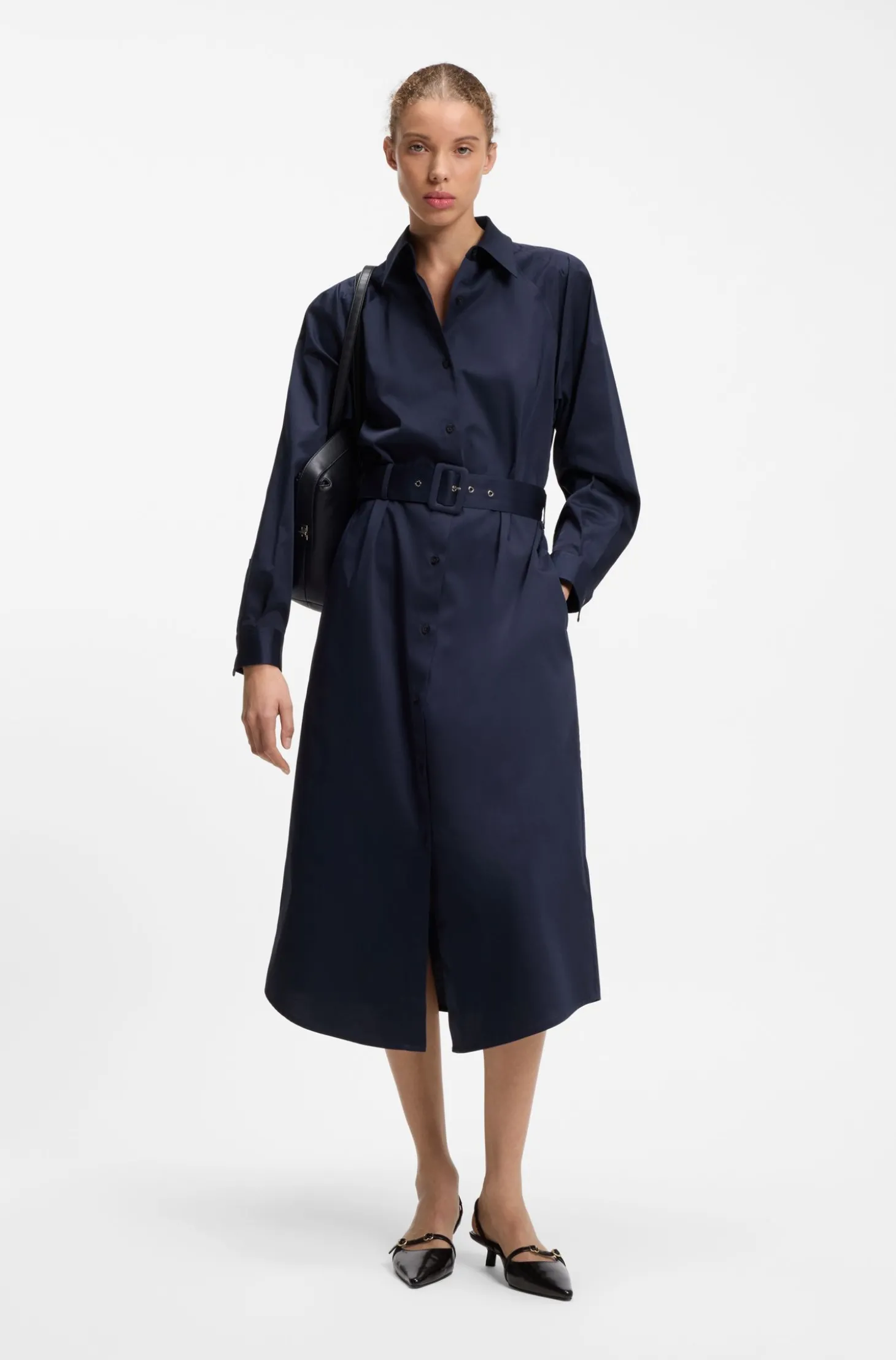 Maxikleid aus Baumwollsatin mit Gürtel