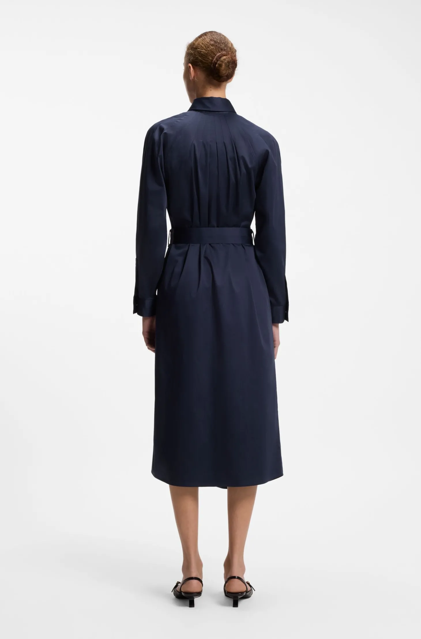 Maxikleid aus Baumwollsatin mit Gürtel