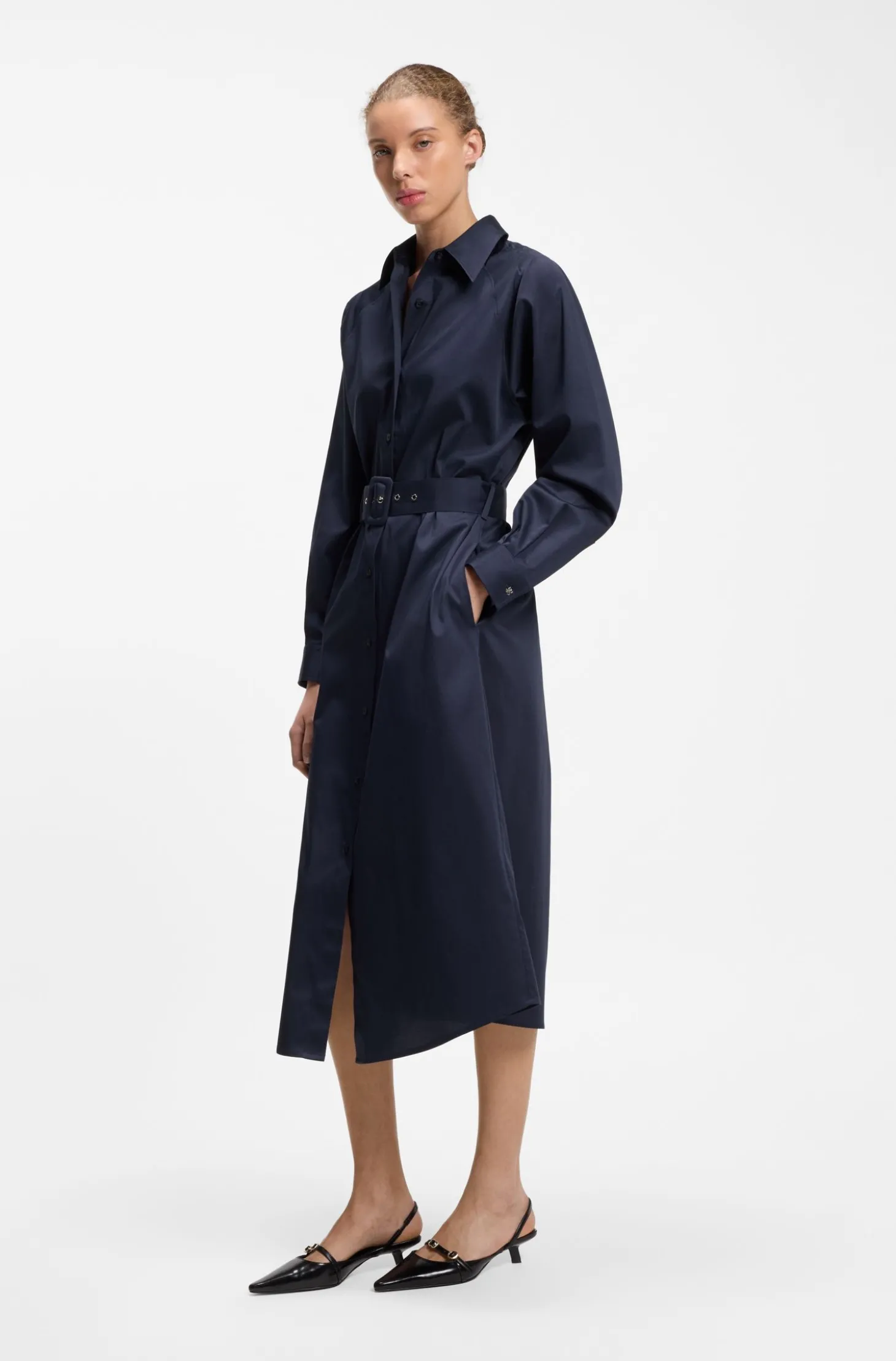 Maxikleid aus Baumwollsatin mit Gürtel