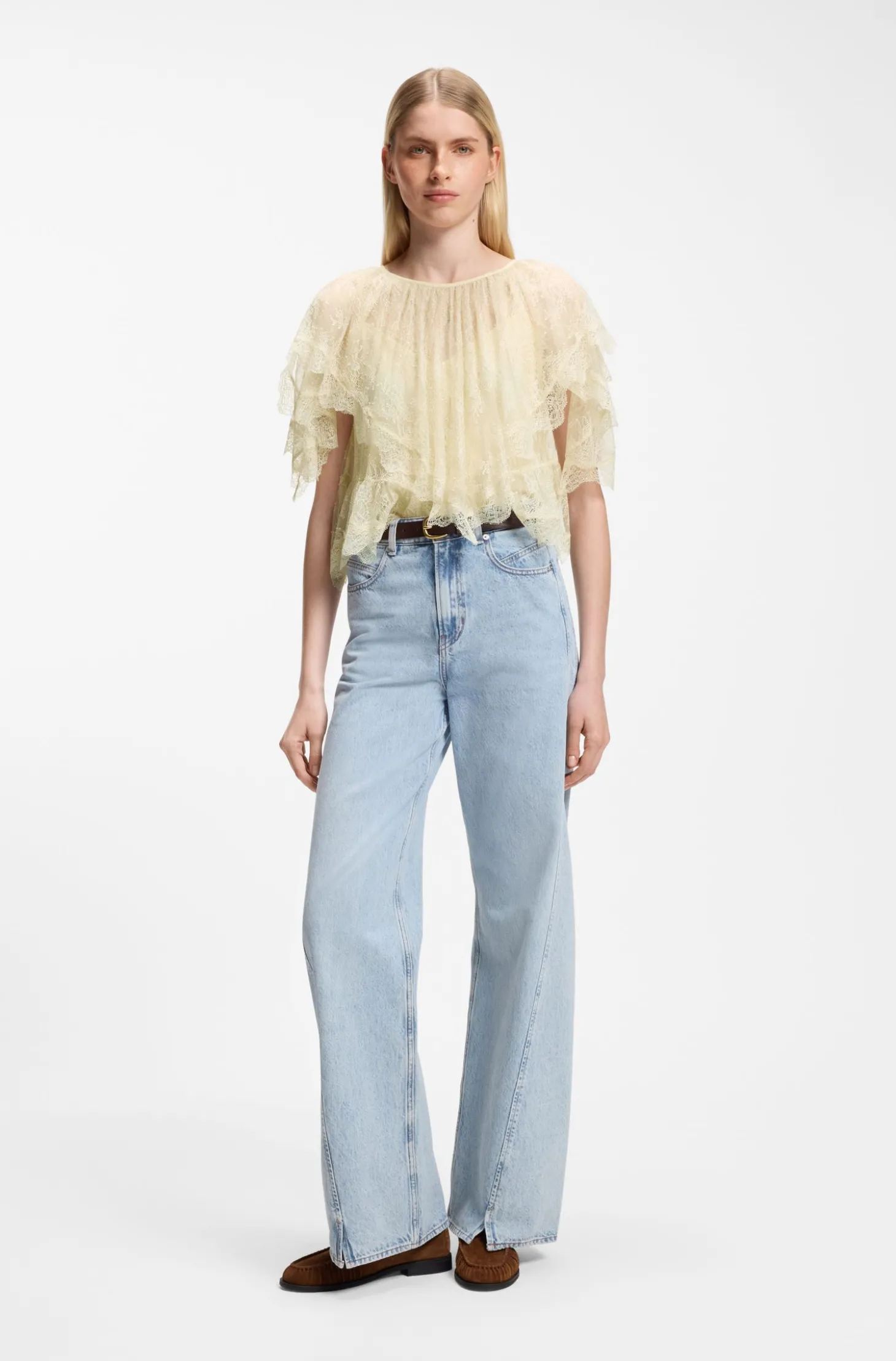 Mini-Cape-Bluse mit Spitzenbesätzen