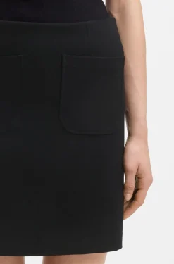 Minirock aus Punto-Milano-Jersey mit Taschen vorn