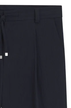 Modern-Fit Hose aus funktionalem Stretch-Seersucker