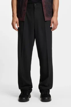 Modern-Fit Hose aus Stretch-Twill mit Bügelfalten