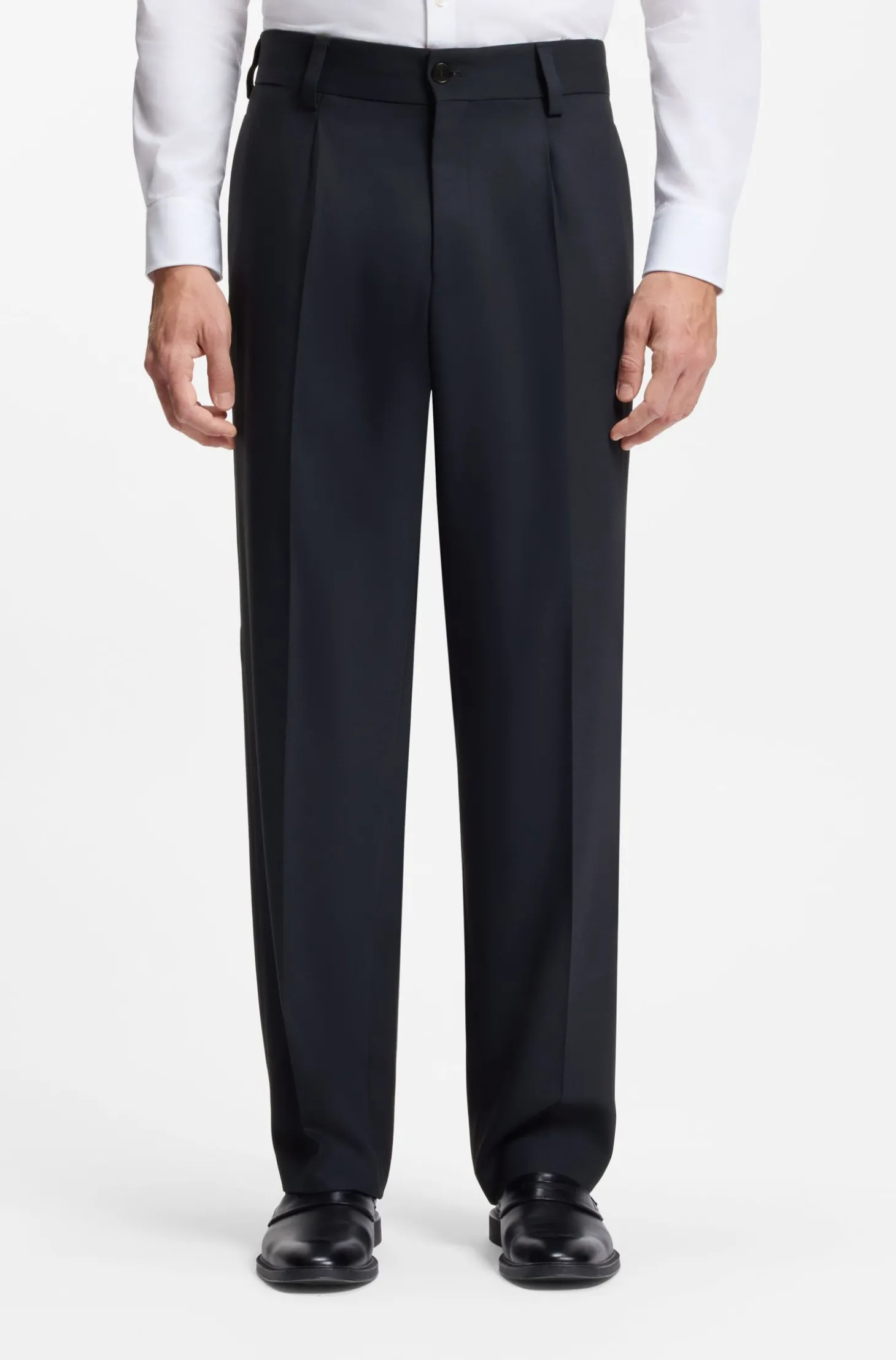 Modern-Fit Hose aus Stretch-Twill mit Bügelfalten