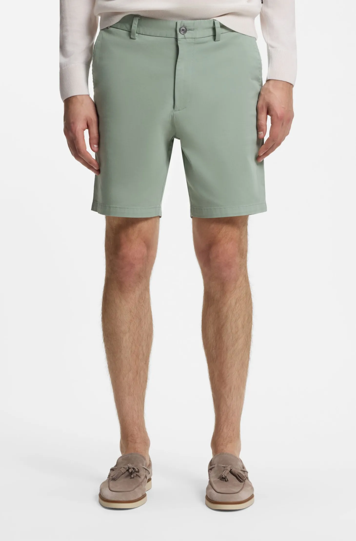 Modern-Fit Shorts aus überfärbtem elastischem Baumwoll-Twill