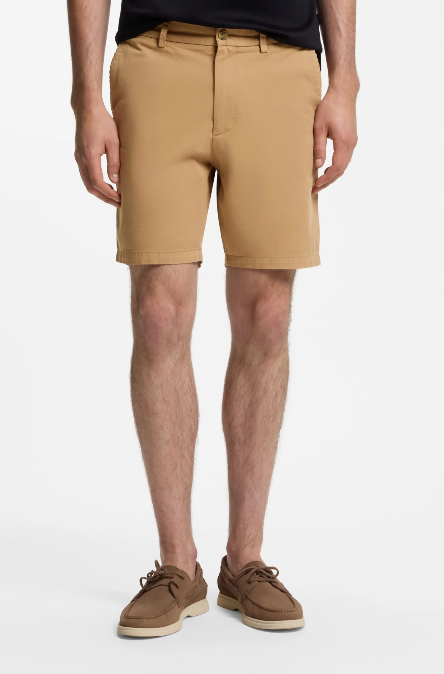 Modern-Fit Shorts aus überfärbtem elastischem Baumwoll-Twill