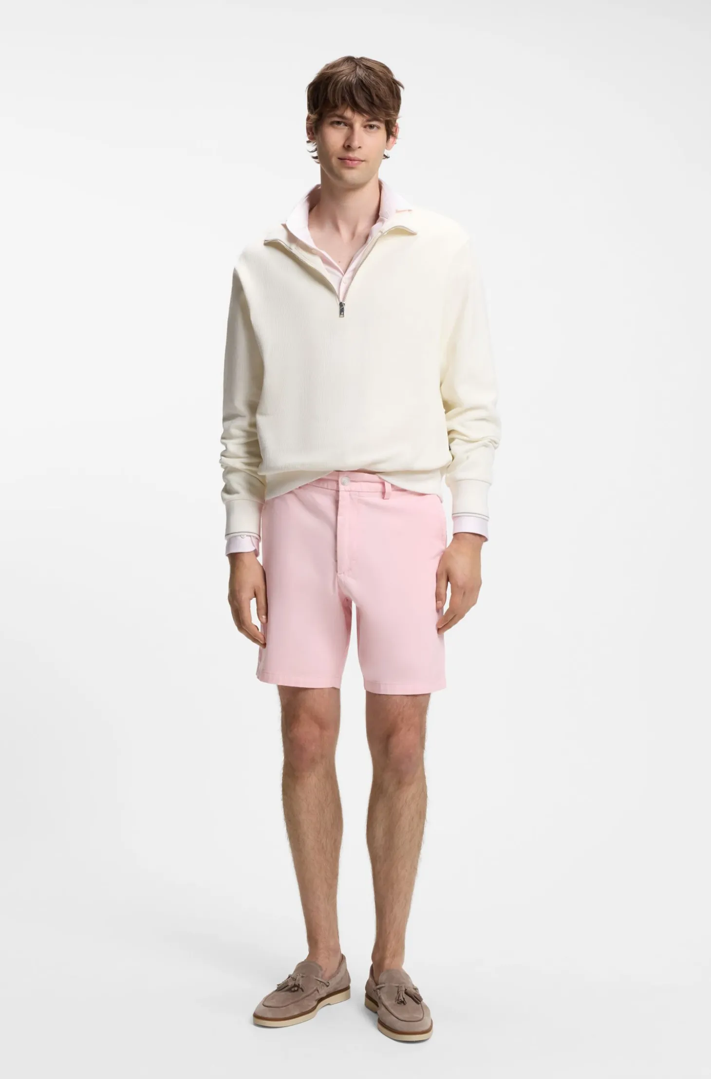 Modern-Fit Shorts aus überfärbtem elastischem Baumwoll-Twill