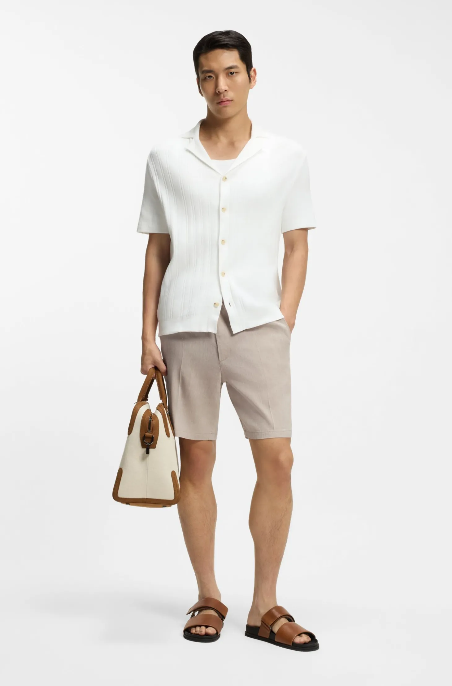 Modern-Fit Shorts aus Leinen-Mix