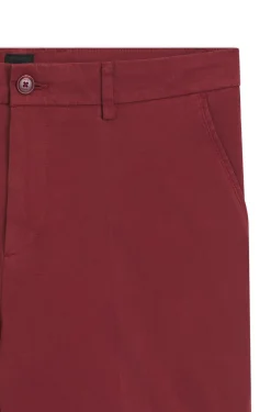 Modern-Fit Shorts aus Stretch-Baumwolle