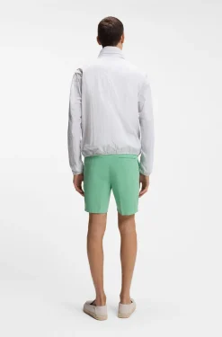 Modern-Fit Shorts aus Stretch-Baumwolle