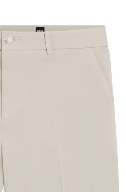 Modern-Fit Shorts aus Stretch-Baumwolle
