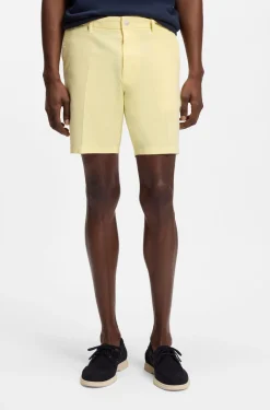 Modern-Fit Shorts aus Stretch-Baumwolle