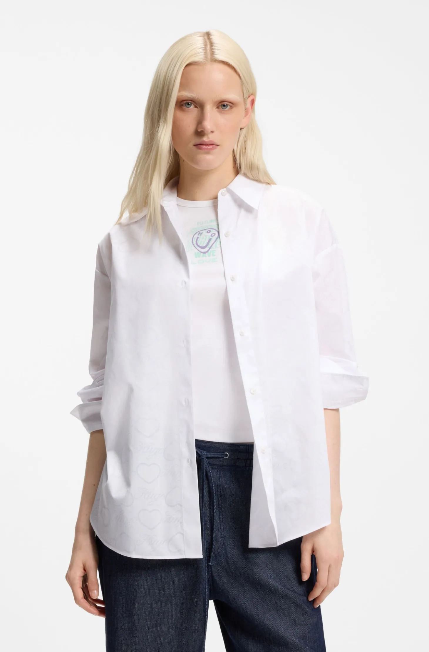Oversized Bluse mit Herz- und Logo-Print in Ausbrenner-Optik