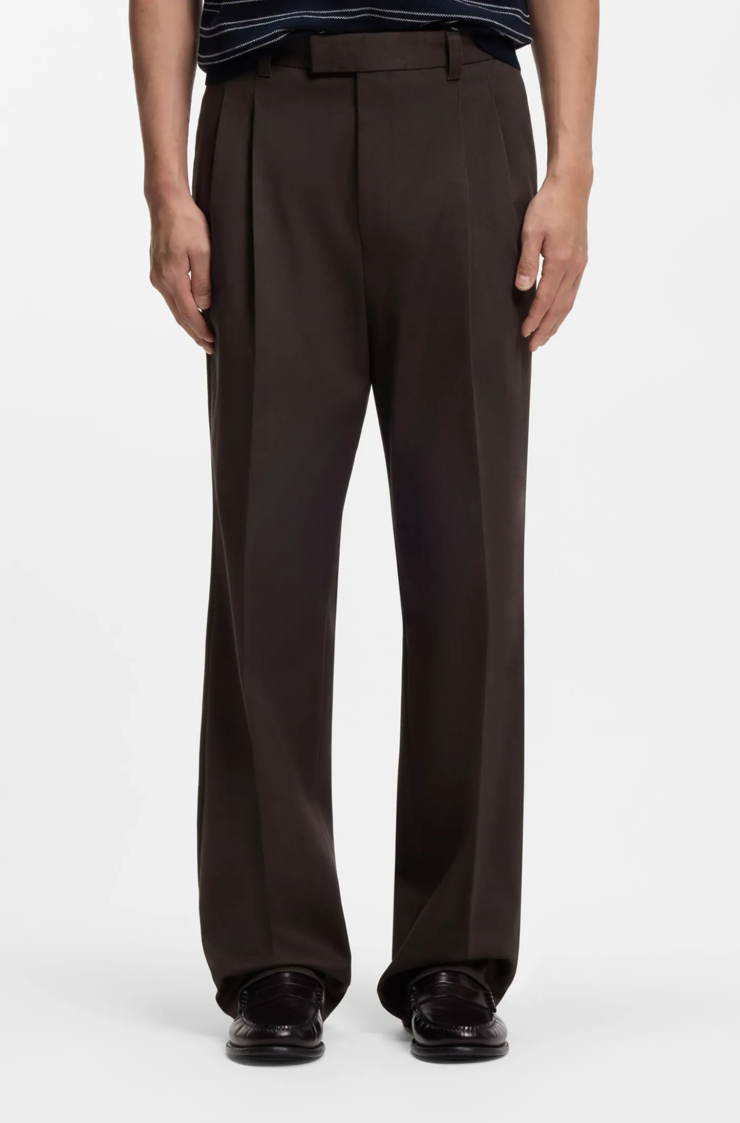 Oversized-Fit Hose aus Stretch-Baumwolle mit doppelten Falten