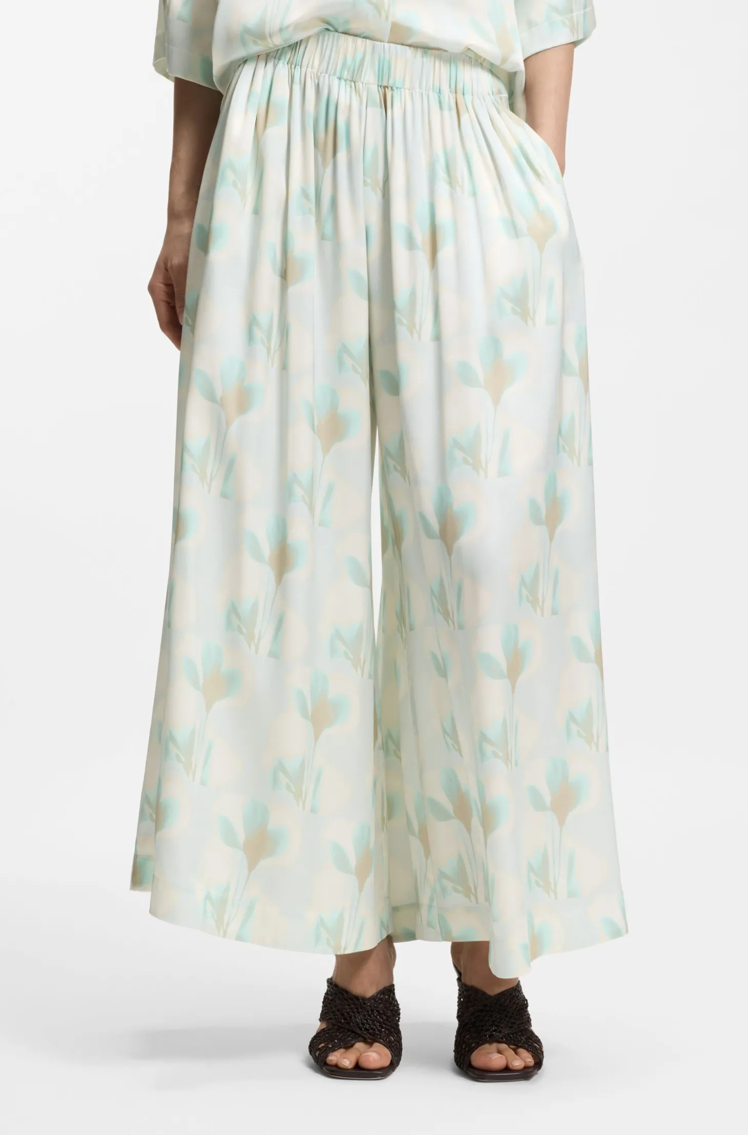 Oversized-Fit Hose mit weitem Bein und Blumenprint