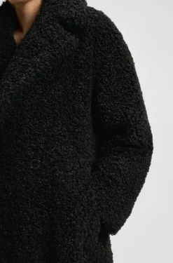 Oversized Mantel aus Kunstfell
