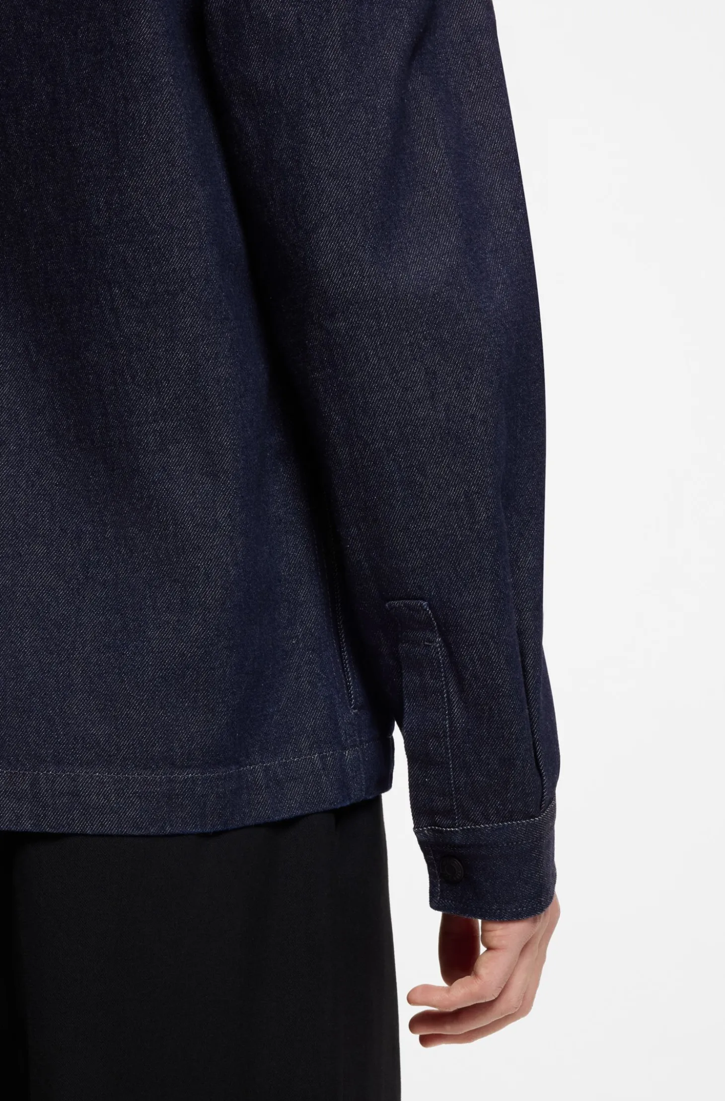Oversized Overshirt aus festem japanischem Denim