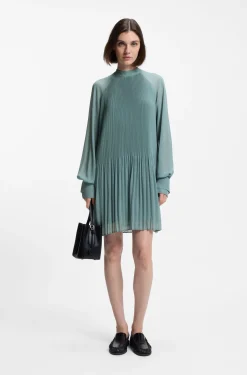 Plissee-Kleid mit transparenten Ärmeln