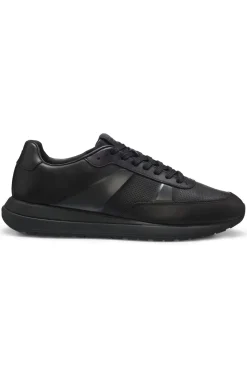 Porsche x BOSS Ledersneakers mit perforierten Details