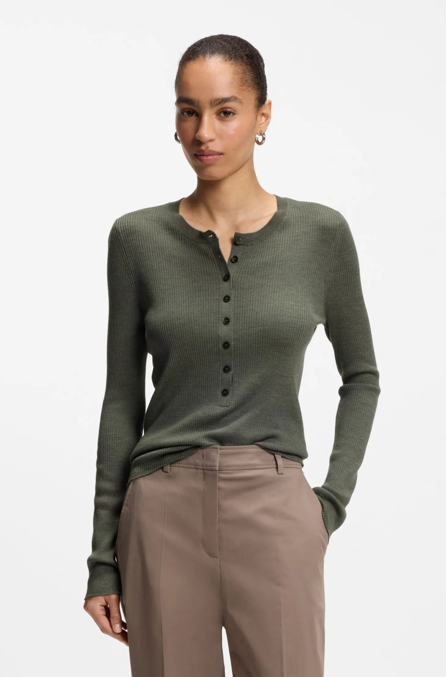 Pullover aus Merinowolle mit Henley-Kragen