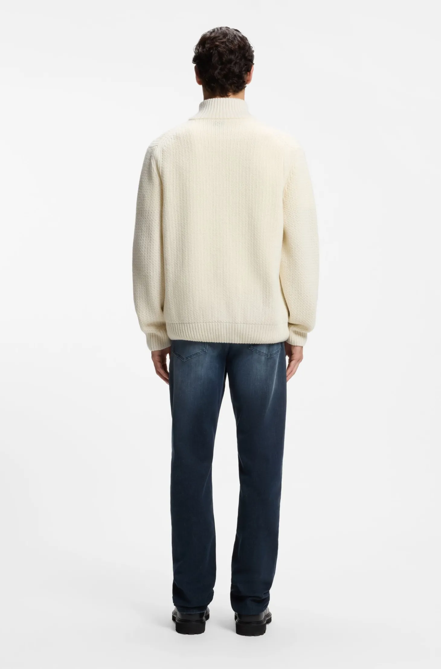 Pullover mit Troyerkragen und Strickstruktur