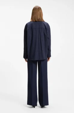 Regular-Fit Bluse aus Baumwoll-Popeline mit Nadelstreifen