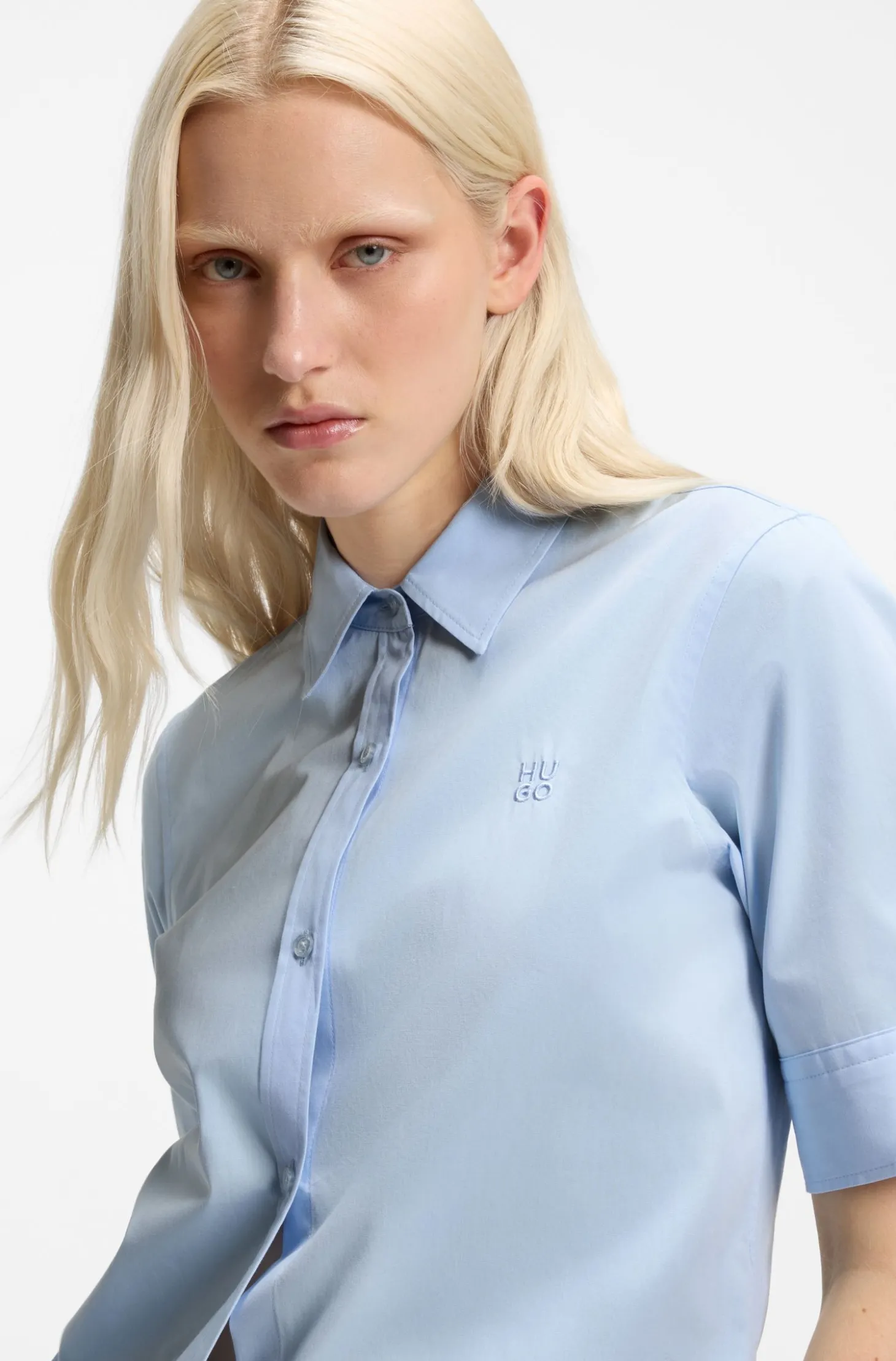 Regular-Fit Bluse aus leichtem Baumwoll-Canvas