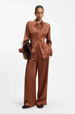 Regular-Fit Bluse aus softem, glänzendem Gewebe