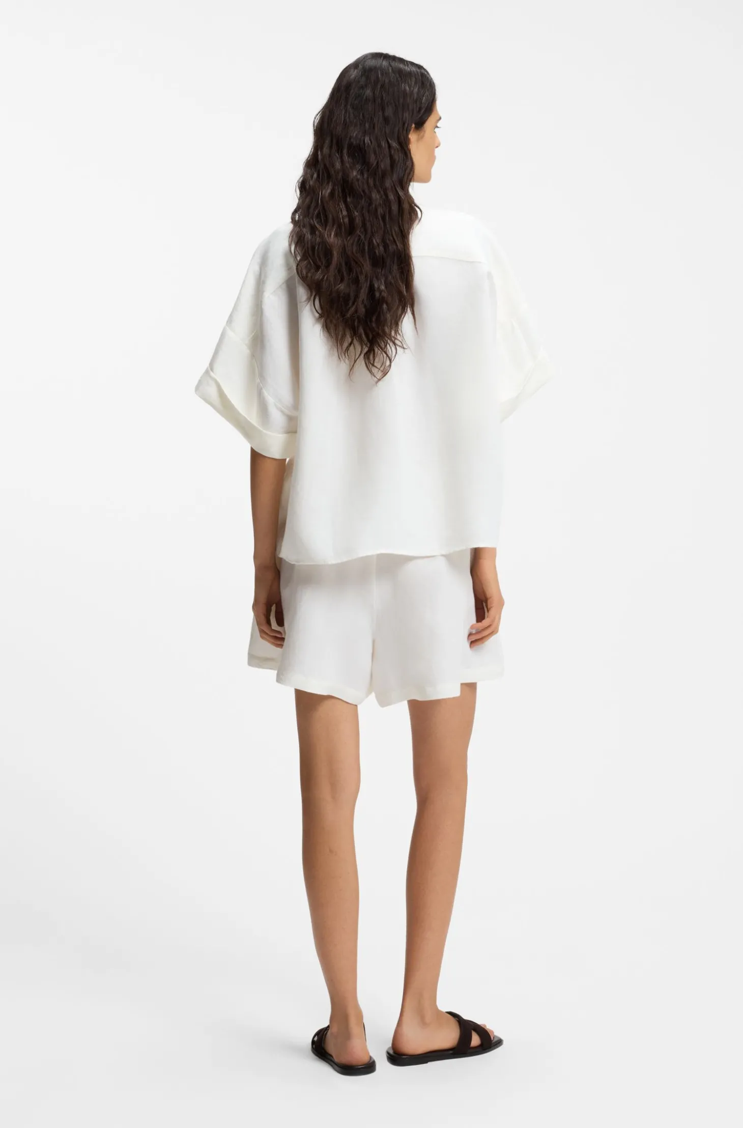 Regular-Fit Bluse mit umgeschlagenen Ärmelbündchen