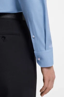 Regular-Fit Hemd aus elastischem Baumwoll-Twill mit bügelleichtem Finish