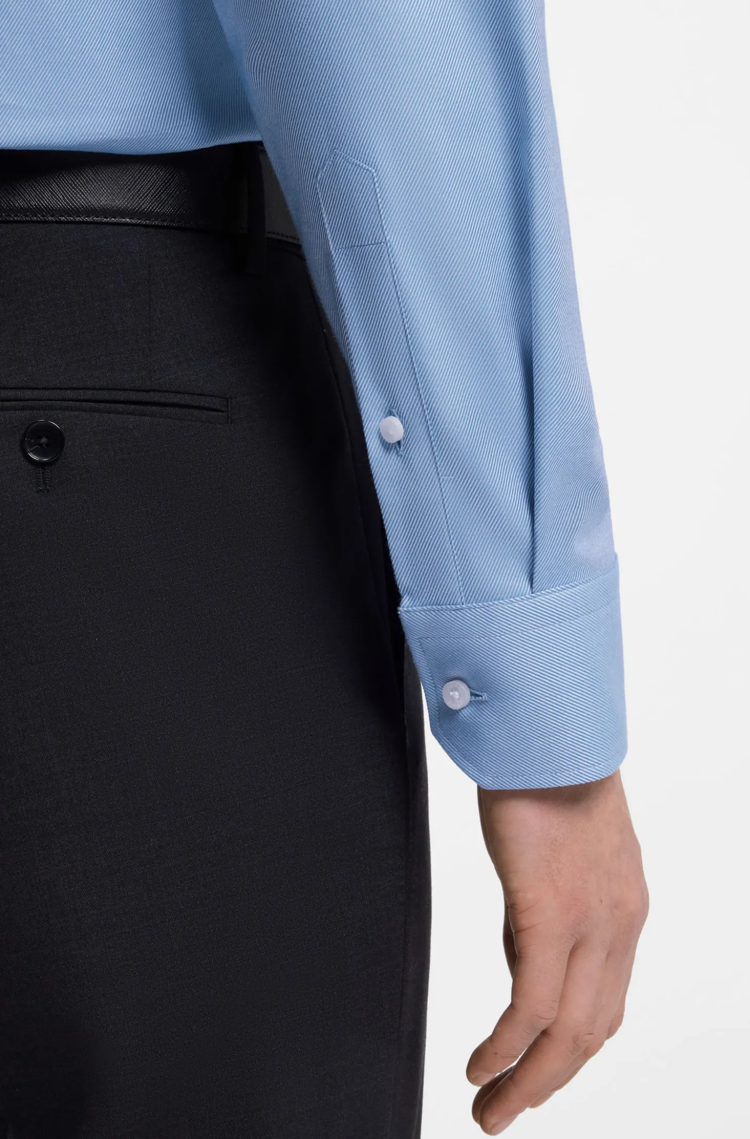 Regular-Fit Hemd aus elastischem Baumwoll-Twill mit bügelleichtem Finish