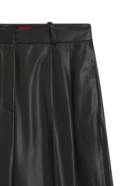 Regular-Fit Hose aus Kunstleder