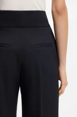 Regular-Fit Hose mit hohem Bund und ausgestelltem Bein