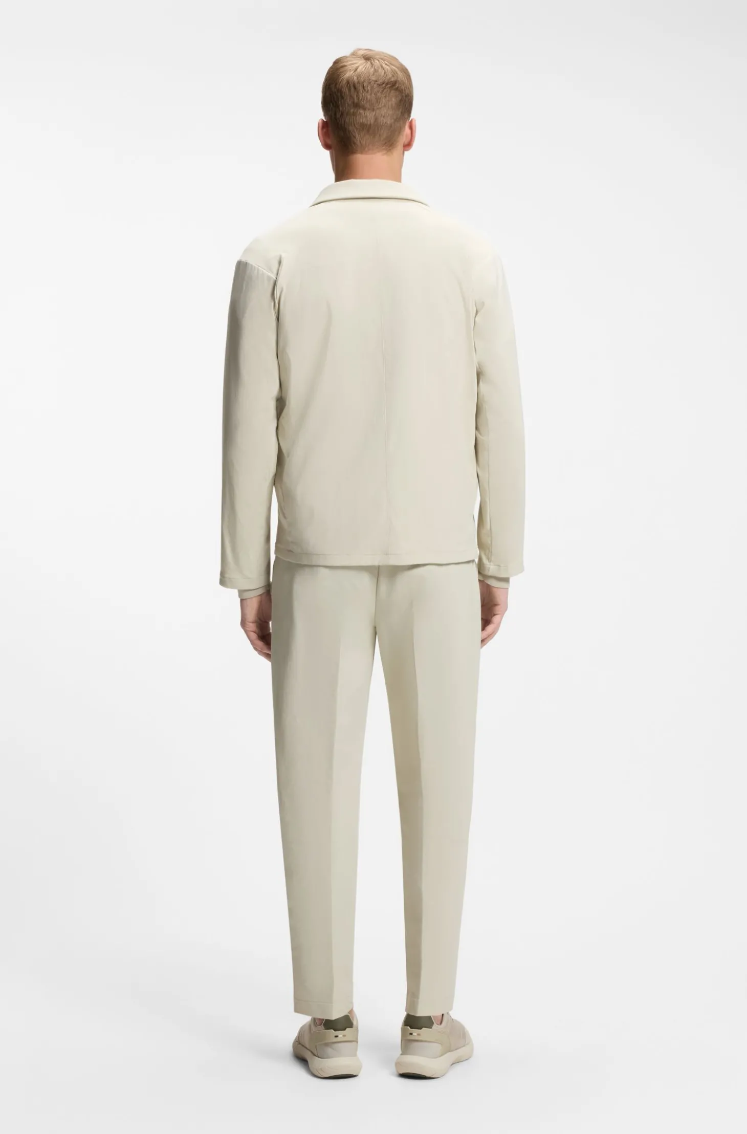 Regular-Fit Jacke aus wasserabweisendem Stretch-Gewebe