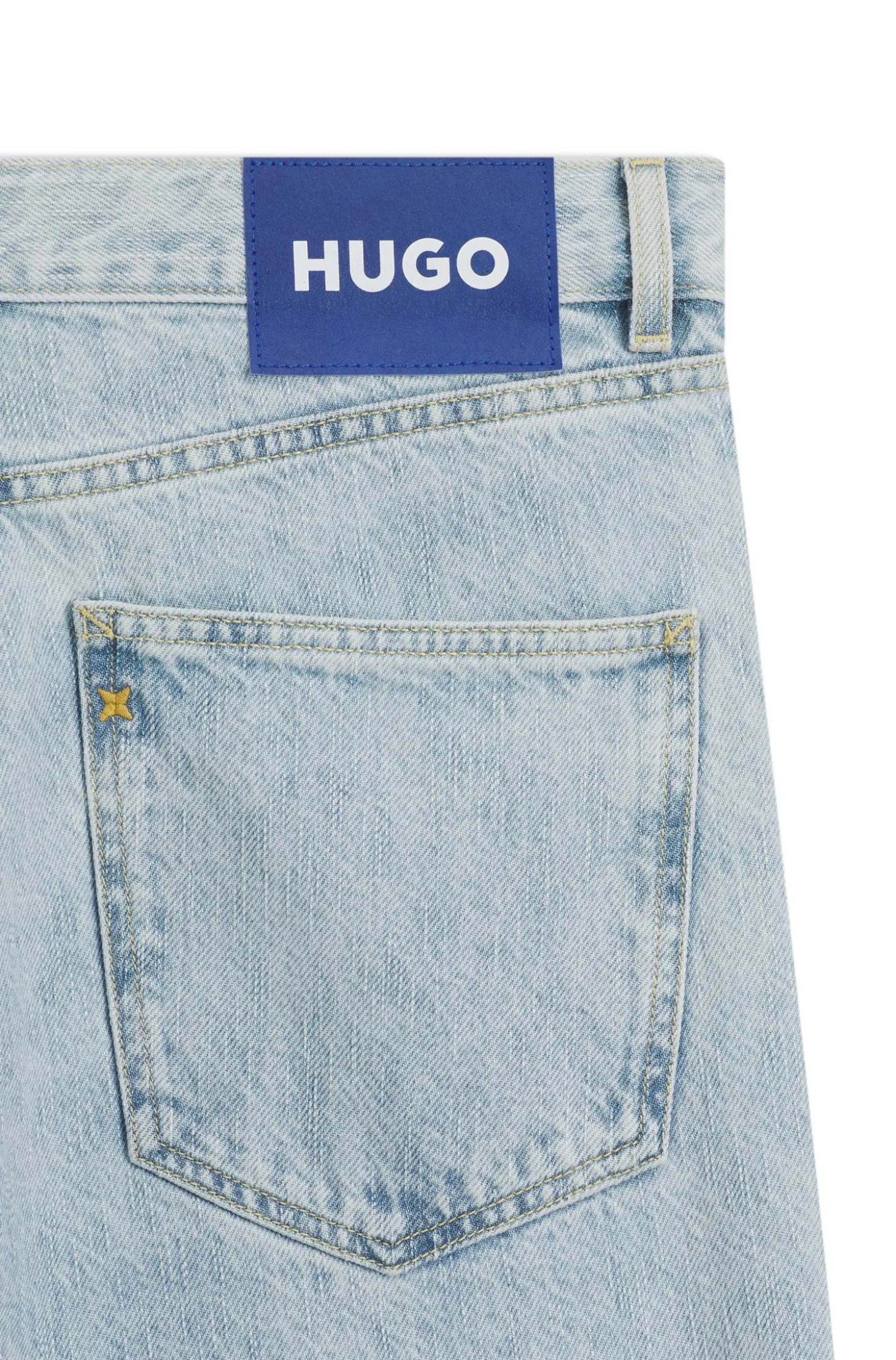 Regular-Fit Jeans aus hellblauem Denim