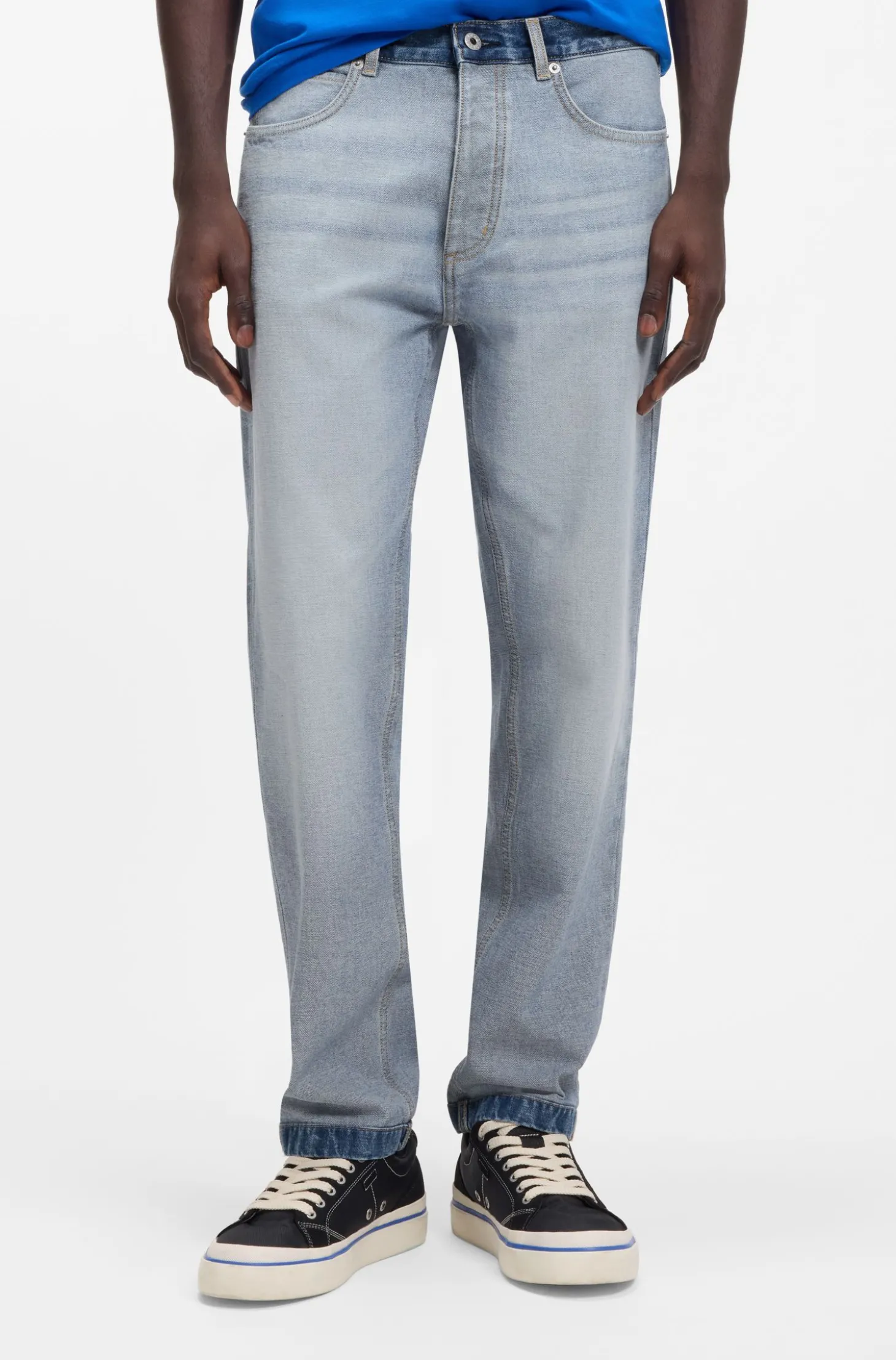 Regular-Fit Jeans aus umgekehrtem Denim
