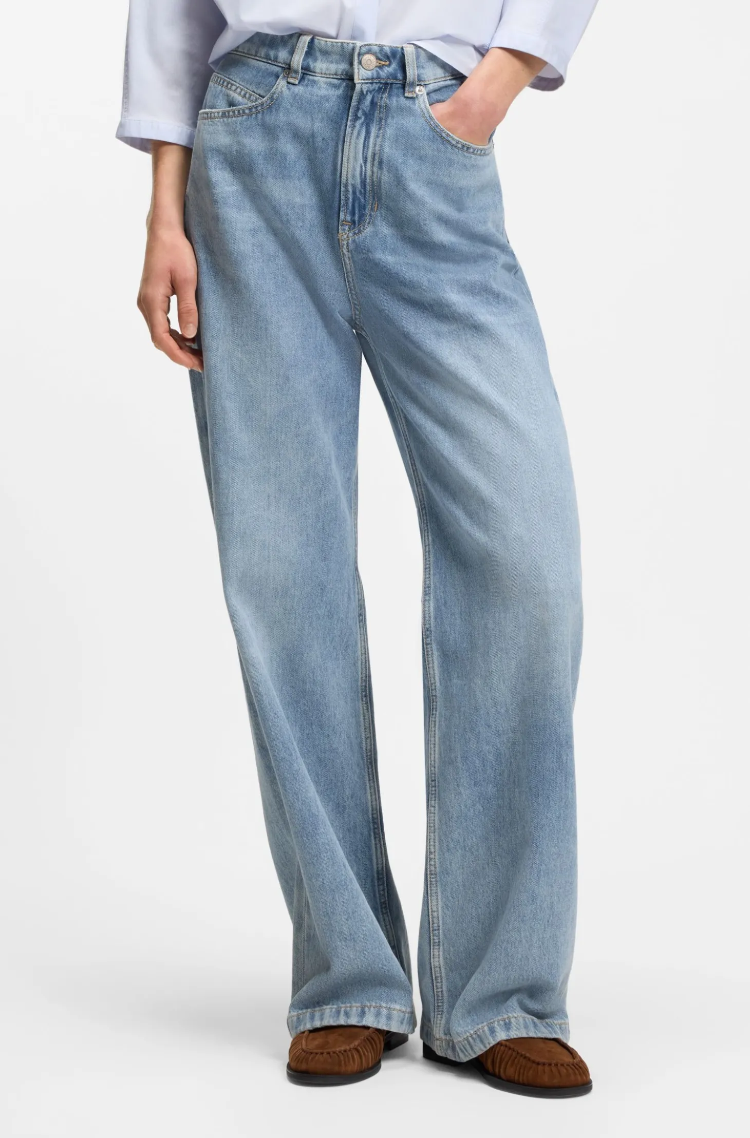 Regular-Fit Jeans mit weitem Bein aus hellblauem Denim