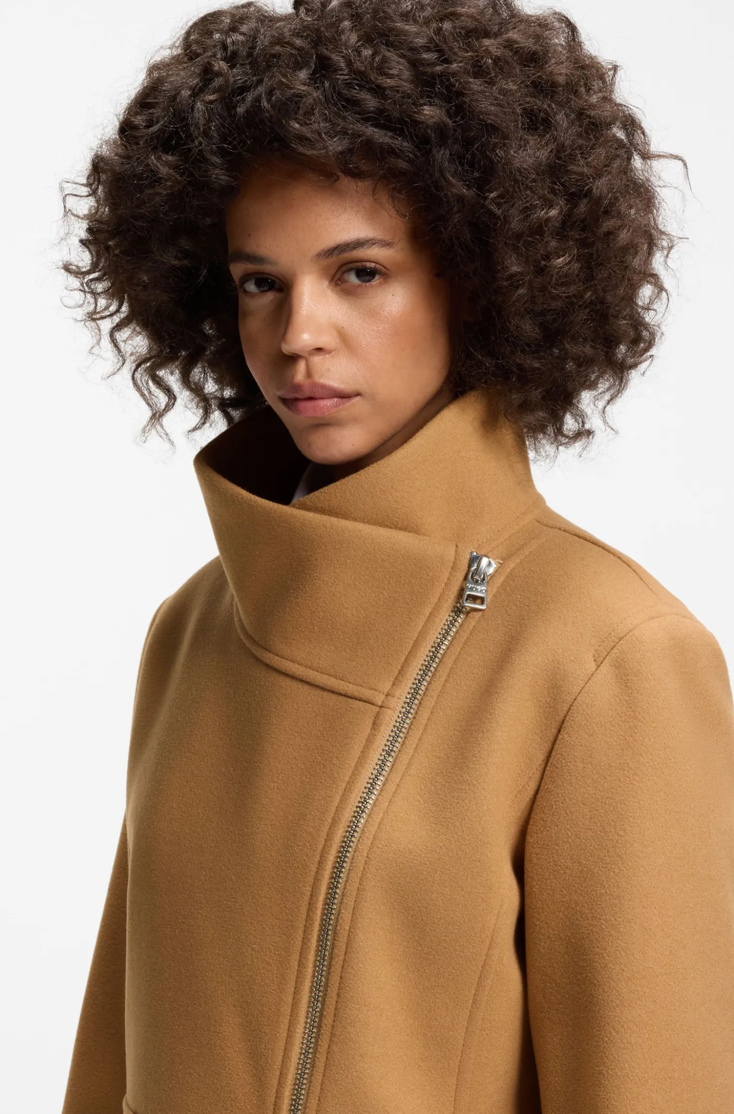Regular-Fit Mantel mit asymmetrischem Reißverschluss